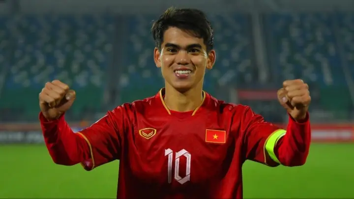 Khuất Văn Khang làm đội trưởng U22 Việt Nam